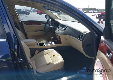 2012 Hyundai Genesis 3.8 z USA, uszkodzony, nr VIN KMHGC4DD3CU198656